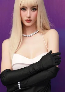 Runner-up Vu Thuy Quynh Stuns in New Photoshoot: Looking Like a 'Living Doll' - image 0