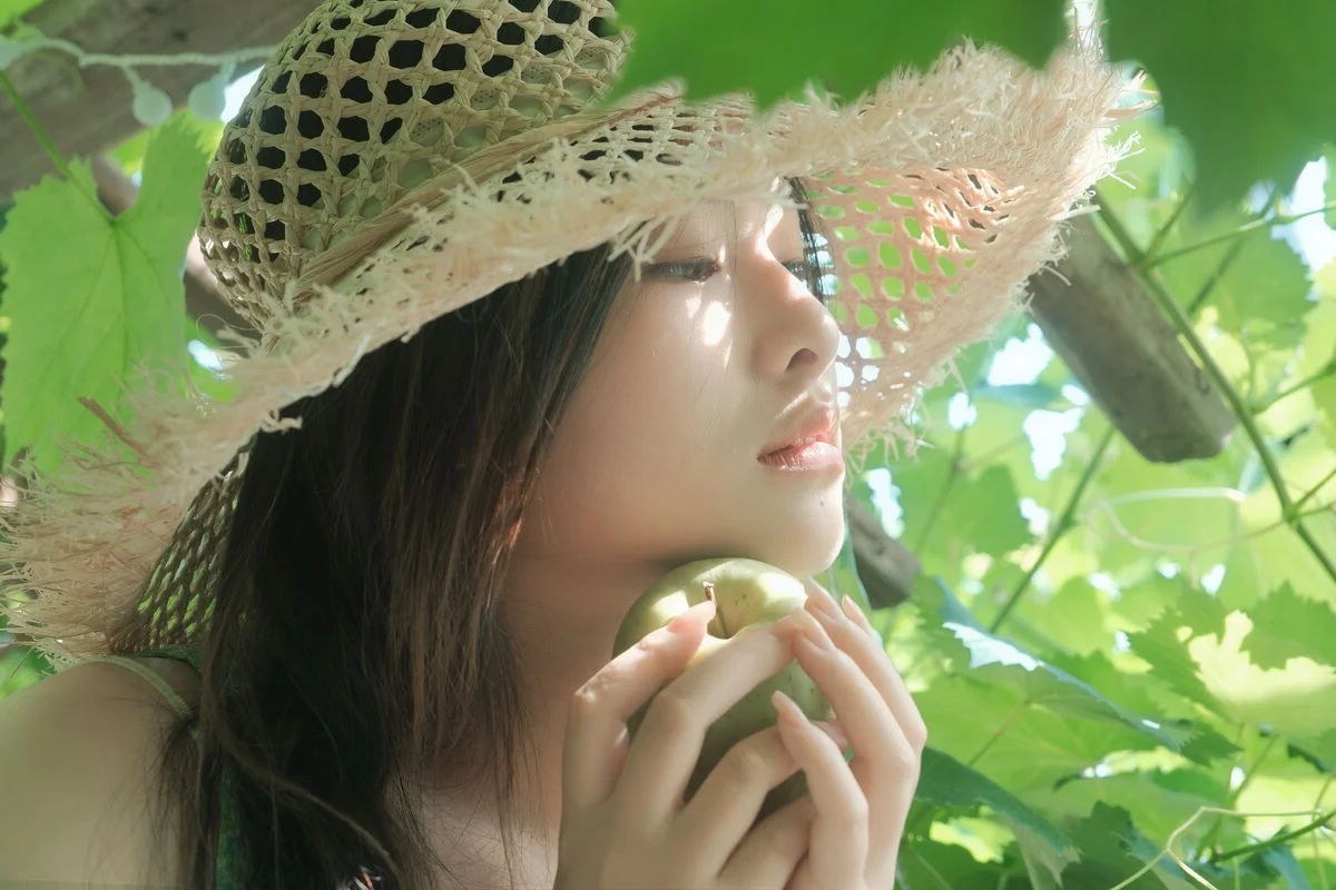 YiTuYu Art Language Vol.9587 Wan 23P Portrait Gallery