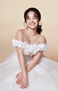 Thuy Hanh’s Teenage Daughters: The Next Generation of Style - image 3