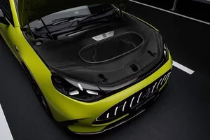 Mercedes-AMG GT 4-Door Coupe Drops V8 to Rival Porsche Taycan - image 7