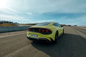 Mercedes-AMG GT 4-Door Coupe Drops V8 to Rival Porsche Taycan - image 8