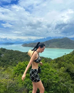 Fans React as Vietnamese Superstar Chi Pu Stuns in New Bikini Photoshoot - image 2