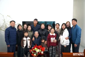 Emotional Reunion: Woman Finds Family After 32 Years Being Trafficked to China - image 2