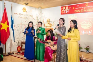 Celebrating Tet Worldwide: How Vietnamese Embassies Bring the Spirit of Lunar New Year to the Globe - image 1