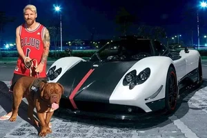Inside Lionel Messi's Secret Luxury Supercar Collection: Low-Key Elegance and High Performance - image 7