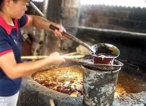 Shocking Food Safety Scandal: Restaurant Caught Using Recycled 'Saliva Oil' - image 9