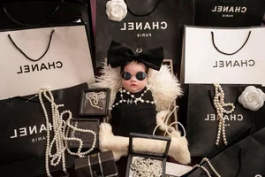 Inside the Luxurious Life of Nhat Kim Anh and Her Daughter - image 3