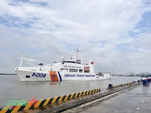 Vietnam Coast Guard Ship CSB 8004 Embarks on Diplomatic Mission to South Korea - image 2
