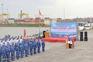 Vietnam Coast Guard Ship CSB 8004 Embarks on Diplomatic Mission to South Korea - image 6