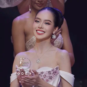 Miss International Thanh Thuy Applauds Ky Duyen’s Performance at Miss Universe - image 11
