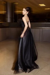 Phuong Trinh Jolie’s Stunning Post-Pregnancy Transformation: Fitness Secrets of a Mother of Three - image 4