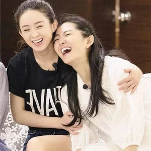 Zhao Liying and Her Hilarious Celebrity Friendships: From Quirky Co-Stars to Yang Mi Comparisons - image 1
