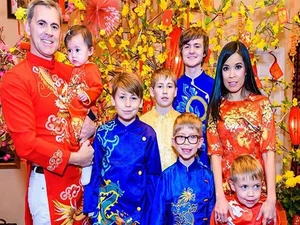The Glamorous Marriage of Singer Bich Tuyen and Her Billionaire Husband - image 3