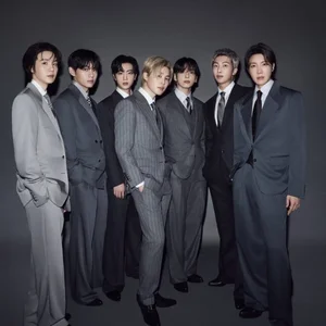 BTS Latest Live Performance: Viral Moments and Heartwarming Laughter Among Korean Fans - image 4