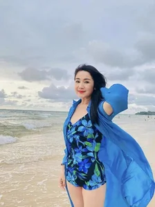Hong Diem's Stunning Style & Dan Truong's Candid Parenting Advice - image 4