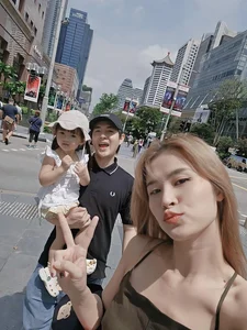 Hong Diem's Stunning Style & Dan Truong's Candid Parenting Advice - image 1