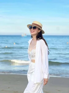 Hong Diem's Stunning Style & Dan Truong's Candid Parenting Advice - image 0