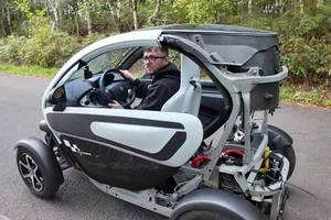 Renault Twizy Transformed with Stark Varg Electric Powertrain - image 7