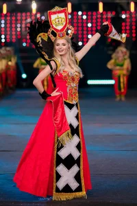 The Angelic Grace of Figure Skaters: Beauty on Ice - image 3