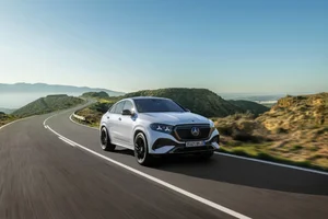 2027 Mercedes-Benz GLE Unveiled: AMG 53 Hybrid with 577 HP - image 18