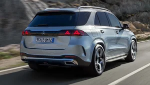 2027 Mercedes-Benz GLE Unveiled: AMG 53 Hybrid with 577 HP - image 9