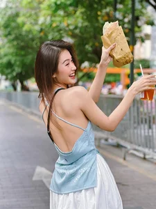 Kha Ngan Redefines Elegance and Style with Bold Fashion Choices - image 4