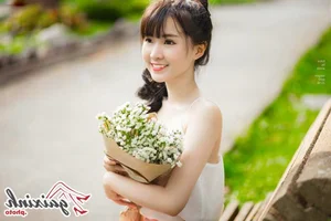 The Radiant Charm of Hue Chau: Exploring the Captivating Style of a Social Media Sensation - image 10