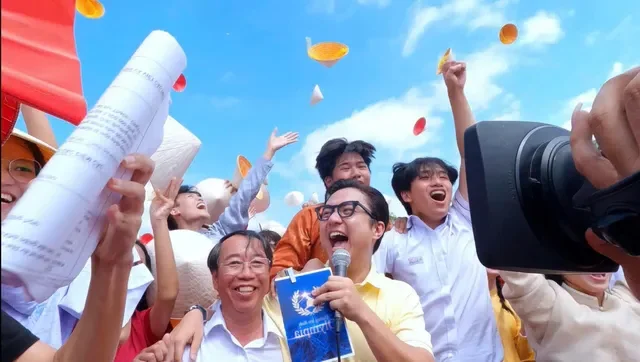 MC Son Lam: The Lucky Charm of Road to Mount Olympia