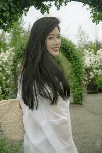 YiTuYu Art Language Vol.9843: Featuring the Stunning Chenaling_CL - image 1