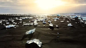 Exploring the Magical Diamond Beach of Iceland - image 5