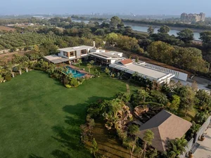 Innovative Climate-Resilient Villa Designs Built to Withstand Extreme Weather Conditions - image 0
