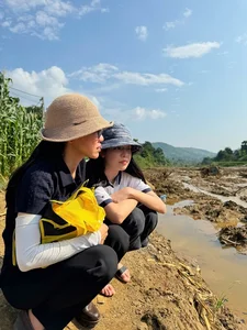 Miss International Thanh Thuy Provides Essential Relief and Support to Nu Village Residents Following Natural Disaster - image 10