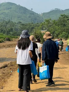 Miss International Thanh Thuy Provides Essential Relief and Support to Nu Village Residents Following Natural Disaster - image 5
