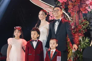 Inside the Happy Marriages of Vietnamese Music Icons Duy Manh and Tuan Hung - image 0