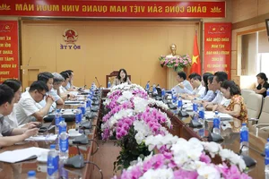 Minister Dao Hong Lan Emphasizes Transparency in Public Investment Capital - image 4