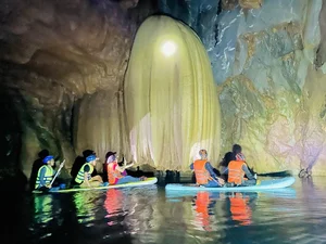 Mesmerizing Beauty of the Newly Discovered Son Nu Cave in Quang Binh - image 1