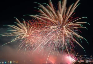 Spectacular Fireworks Display: China's Dazzling Show on the Han River - image 7