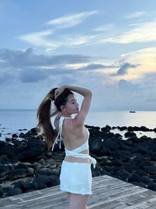 Thuy Anh Heats Up Summer: Stunning Bikini Photos and Her Unique Tattoos - image 11