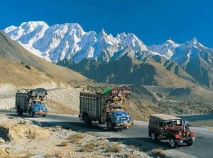 Exploring the Majestic Karakoram Range and the Legendary K2 Peak - image 7