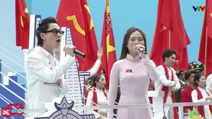 Vietnamese Artists Perform to Celebrate National Military Parade Ceremony - image 1