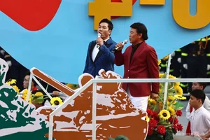 Vietnamese Artists Perform to Celebrate National Military Parade Ceremony - image 2