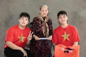 Timeless Beauty of Heroic Vietnamese Mothers in Photo Gallery - image 8