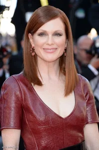 Stunning Long Hairstyles for Middle-Aged Women to Look Youthful - image 5