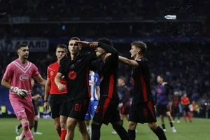 Sports Drama: Rival Team Uses Water Sprinklers to Halt Barca’s Title Celebration - image 7