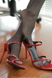 IESS Aesthetic Showcase: Tuan Tuan in 'Long Legs' Collection - image 25
