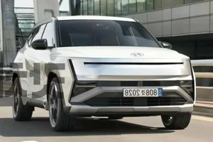 2027 Hyundai Tucson Interior Leaked: Featuring Massive 17-Inch Display - image 1