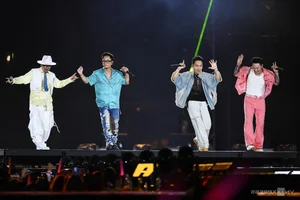 Energy and Passion: The Star-Studded Concert 'Anh Trai Vuot Ngan Chong Gai' - image 13