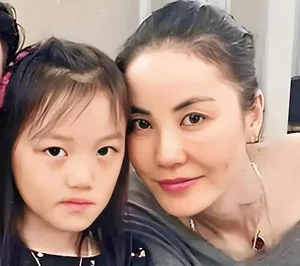 Faye Wong's Daughter Li Yan: Her Inspiring Transformation and Stunning Career Success - image 4