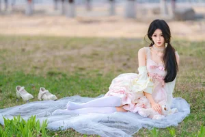 Yituyu Sweet Lolita Dress: Lin Yu Fairytale Lawn Photoshoot - image 4