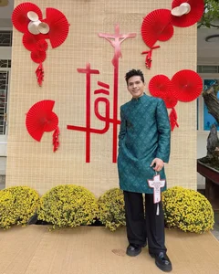 Vietnamese Stars Celebrate Lunar New Year Day One as MC Mai Ngoc Shares Exciting News - image 13